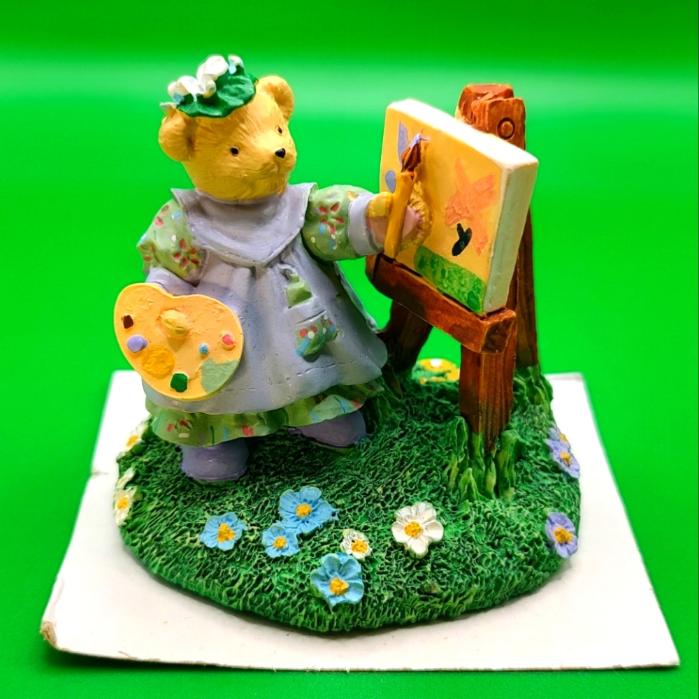 Muffy Gibearny Figurine Boxed Miniature Figurine! Painting on an Axel!